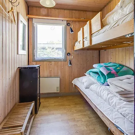 Four-bedroom Holiday In * Hals